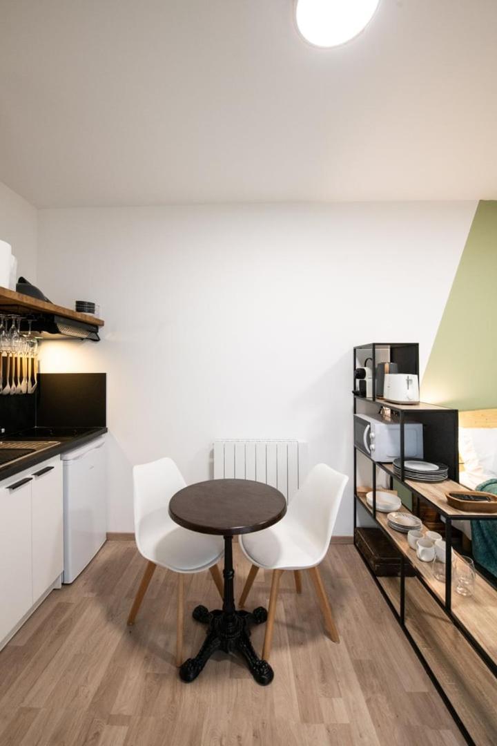 Suite Kella Tassin - Beau Studio Renove Exteriör bild